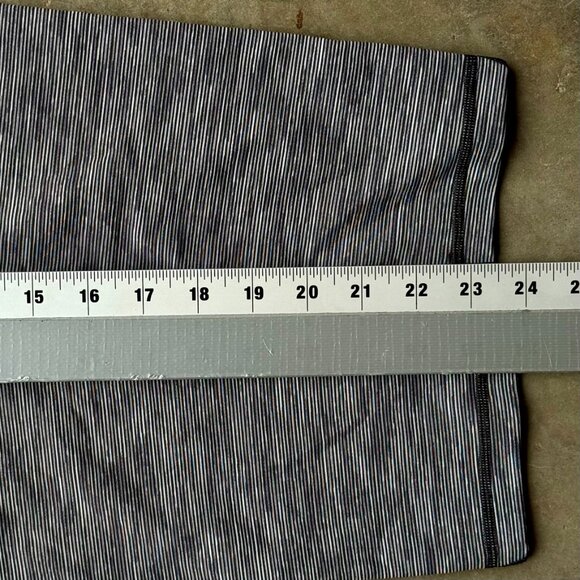 Lululemon Women's Hugged High-Rise Leggings - Black/Gray - Picture 6 of 9